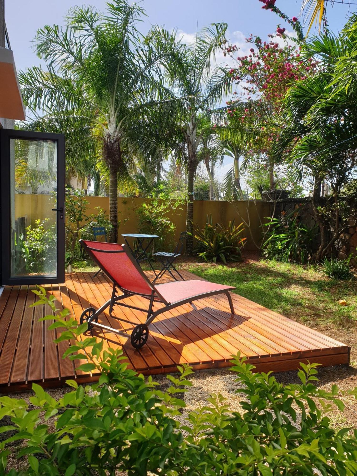Summerhouse With Amenities. *